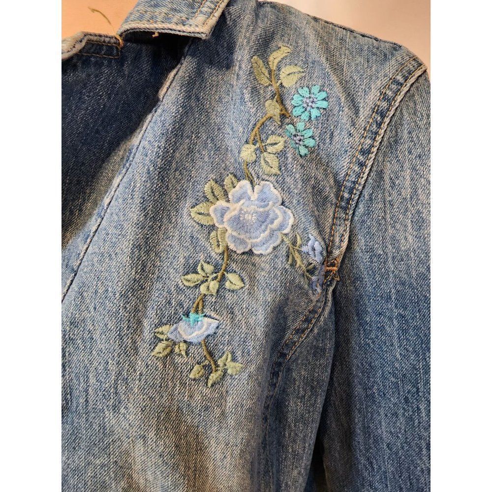 Crazy Horse Embroidered Floral Denim Jacket in Large - Picture 4 of 9